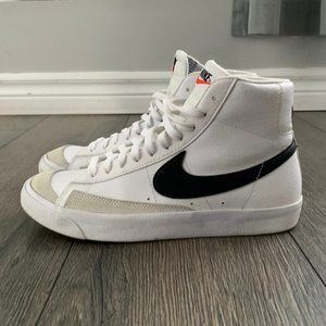 Nike Blazer Mid 77